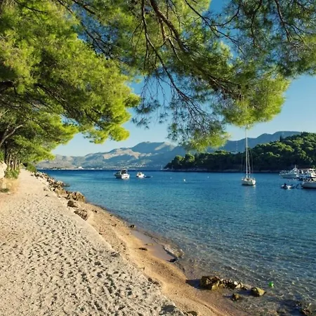La Perla Villa *