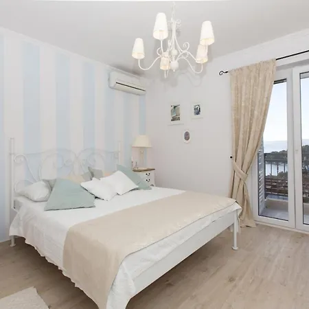 La Perla Villa